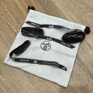 Hermes pouch (M) and ribbon